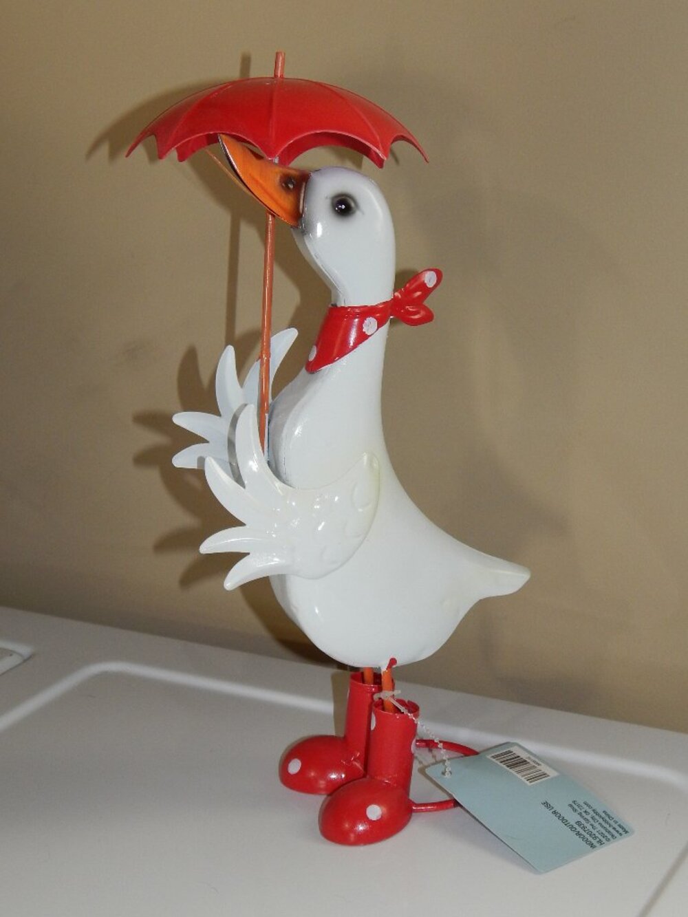 NEW Metal Duck with Umbrella Ornamental Yard Garden Art Indoor Outdoor Whimsical